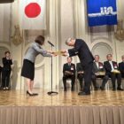 クロダ保険 会長が日本代協コンベンションにて功労者表彰を受賞しました